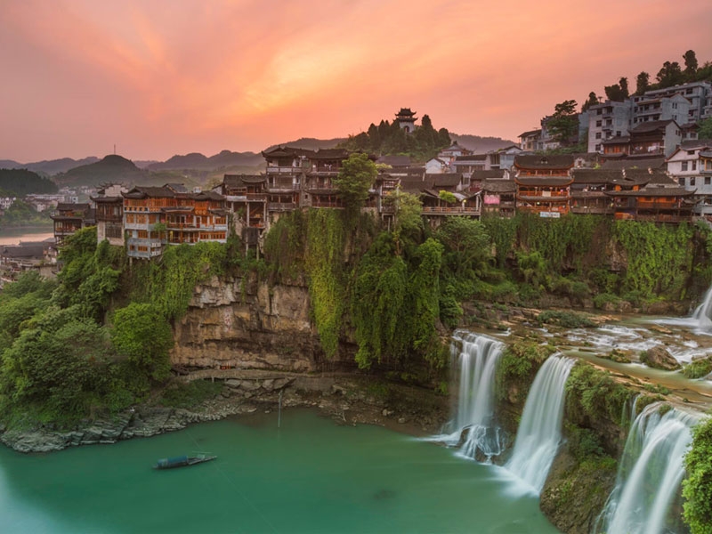 TOUR TRUNG QUỐC : TRƯƠNG GIA GIỚI – PHƯỢNG HOÀNG CỔ TRẤN