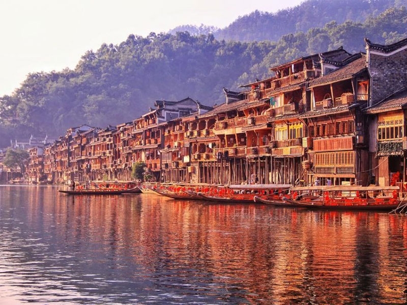 TOUR TRUNG QUỐC : TRƯƠNG GIA GIỚI – PHƯỢNG HOÀNG CỔ TRẤN