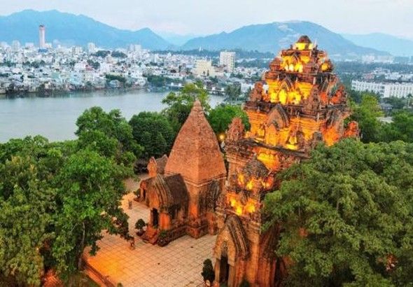 NHA TRANG - BIỂN XANH, CÁT VÀNG: NHA TRANG - VỊNH NHA TRANG - CITY TOUR - TẮM BÙN